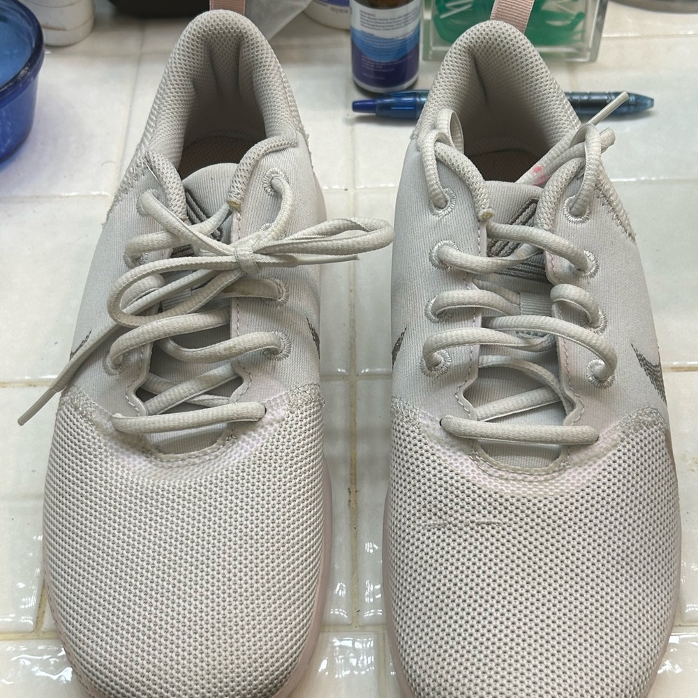 Women’s Nike Flex Size 9 shoes